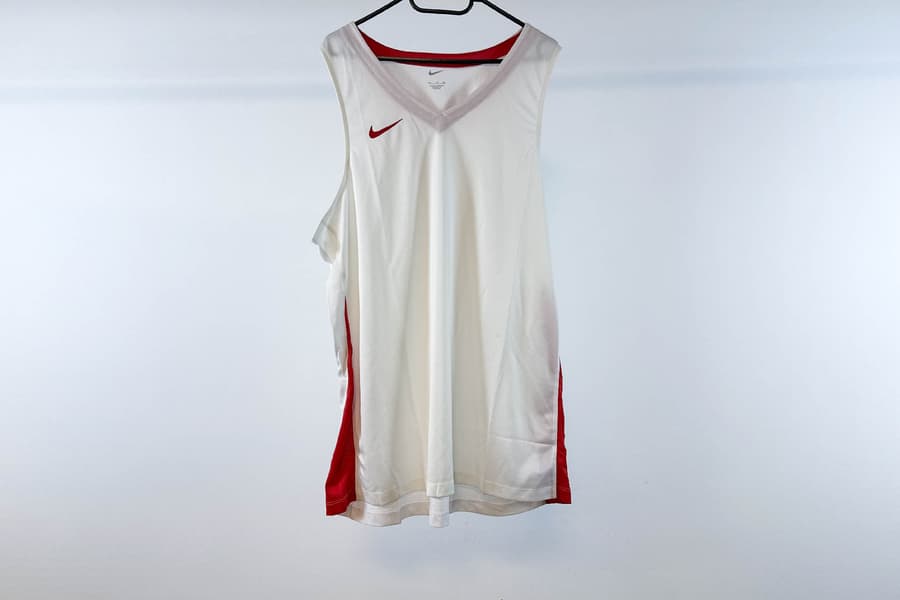 2 Herren Trikots Nike, Gr. 2XL
